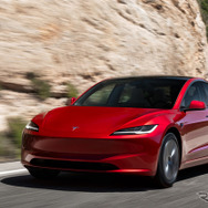 EV賞のテスラ・モデル3