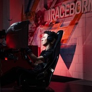 ポルシェがドイツ・ケルン郊外に開設した新たなeスポーツ拠点