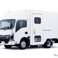 いすゞ エルフEV ウォークスルーバン
