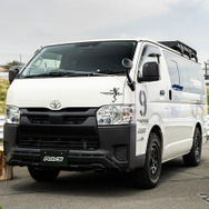 TOYOTA ハイエース × チームデイトナ D9／M9＋