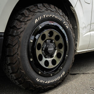 TOYOTA ハイエース × チームデイトナ D9／M9＋
