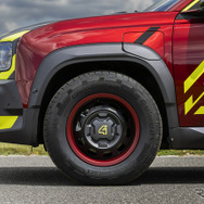 ルノー『4 E-Techエレクトリック』をベースにした救急車両「vision4rescue」