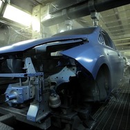 日産追浜工場：リーフ（2010年）