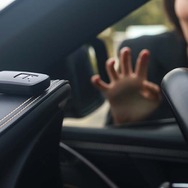 車内での「熱中症」や「キー閉じ込み」は危険…絵本で子どもに注意を促す方法も