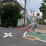狭い道！ 都道423号：世田谷区若林5丁目