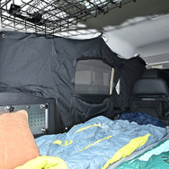 車中泊仕様のe:HEV CROSSTAR