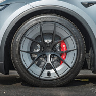 アンプラグド・パフォーマンスのロードウォリアーホイールの新サイズ、18×8.5インチ