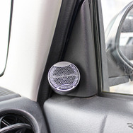 『リクロス』（広島県福山市）にて製作されたオーディオカーの一例。