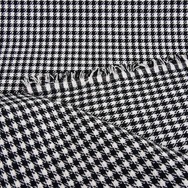 ポルシェが歴史的シート生地を復刻