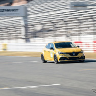 TOYO TIRES PROXES DRIVING PLEASURE