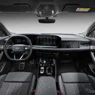 アウディ Q6スポーツバック e-tron