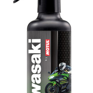 Kawasaki HELMET & VISOR CLEAN