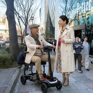 折りたたみ式電動モビリティ「Lieto Luce(リエート・ルーチェ)」