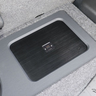 「外部パワーアンプ」が搭載されたオーディオカーの一例（製作ショップ：シティロード福山＜広島県＞）。