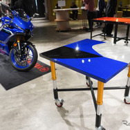 塗装テーブル（R25モデル）とYZF-R25