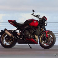 トライアンフ トライデント800