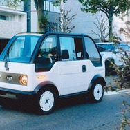 KGモーターズ「mibot」