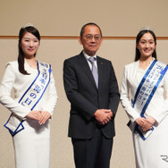 日本マリン事業協会の渡辺克明会長（中央）