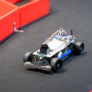 第二回「自動運転ミニカーバトル」決勝レース