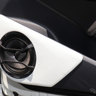 「カーオーディオ・プロショップ」にて製作されたオーディオカーの一例（製作ショップ：シティロード福山＜広島県＞）。