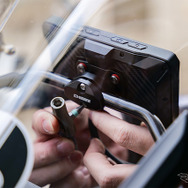 マウントブラケット