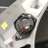 純正を崩さず高音質化、デモカーに見るプロショップの取り付け技術［car audio newcomer］by BREEZE　前編