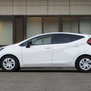 タナベ サステックプロCR　アクア装着例（最上部車高：フロント 32mmダウン / リア 26mmダウン）