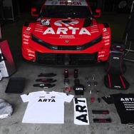 「ARTA」は、元レーシングドライバーの鈴木亜久里とオートバックスが1997年に設立したモータースポーツプロジェクト