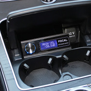 「サウンドチューニング」を行える機器（DSP）が搭載されたオーディオカーの一例（フォーカル・デモカー）。