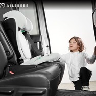 R129適合ジュニアシート「エールべべ・スット」