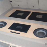 「単体DSP」にてシステムが構築されたオーディオカーの一例（製作ショップ:クァンタム＜茨城県＞）。