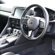 社外ステアリング交換で何が変わる？ 操作性向上のメリットと落とし穴～カスタムHOW TO～