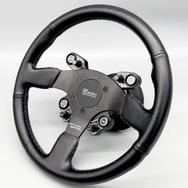 社外ステアリング交換で何が変わる？ 操作性向上のメリットと落とし穴～カスタムHOW TO～