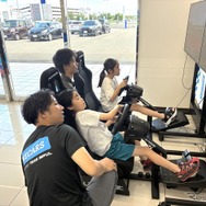 レーシングシミュレーターゲーム