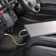 『ハイエース』H200系専用の増設電源ユニットハイエンドモデル「CX505K」