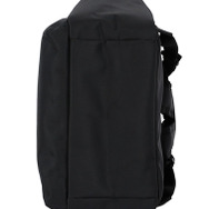 自動車のサスペンション構造を応用することで体感重量を約40%軽減する「無重力リュック」