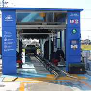 4月28日は「洗車の日」… 3分で完了、驚異のタイパを実現する“拭き上げ不要”のトンネル洗車機「SPLASH 'N' GO!」【洗車場特集 Part.03】