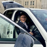 特別なフィアット600eが京都市公用車に