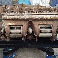 米海軍から返還され、走行可能な状態を目指してNPO法人防衛技術博物館を創る会に修復中の「九七式中戦車」に搭載された三菱重工製の空冷V型12気筒ディーゼルエンジン（昭和17年製）。展示終了後にオーバールのため完全分解が始まるため、オリジナル状態を見学できる最初で最後のチャンスとなる