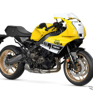 「USインターカラー」のヤマハ XSR900 GP
