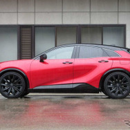 タナベ サステックNF210　トヨタ・クラウンスポーツ装着例（フロント：28mmダウン / リア：26mmダウン）