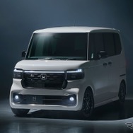 ホンダ N-BOX CUSTOM の「BLACK STYLE」