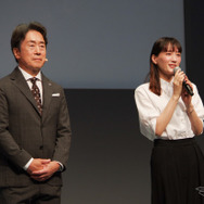 マツダ毛籠勝弘社長と綾瀬はるかさん