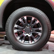 タイヤが汚いと愛車はぼやける！ 洗車の完成度を上げるタイヤケア術～Weeklyメンテナンス～
