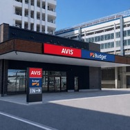 エイビス バジェット・レンタカー　博多駅中央店