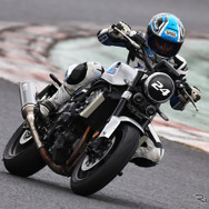 CB1000F WITH MEレーサー