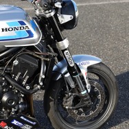 CB1000F WITH MEレーサー