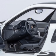 「AUTOart」の1/18スケールのダイキャストモデル、ポルシェ『911』（991.2）の「GT3 RS ヴァイザッハ・パッケージ