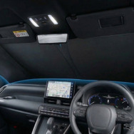 クラフトワークスの車種別専用「フロントサンシェード」