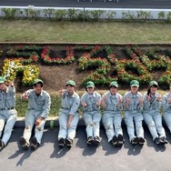 三重県立四日市農芸高等学校 施設園芸コースの3年生12名